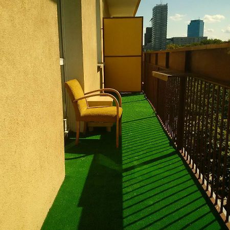 Center Apartment Варшава Екстериор снимка